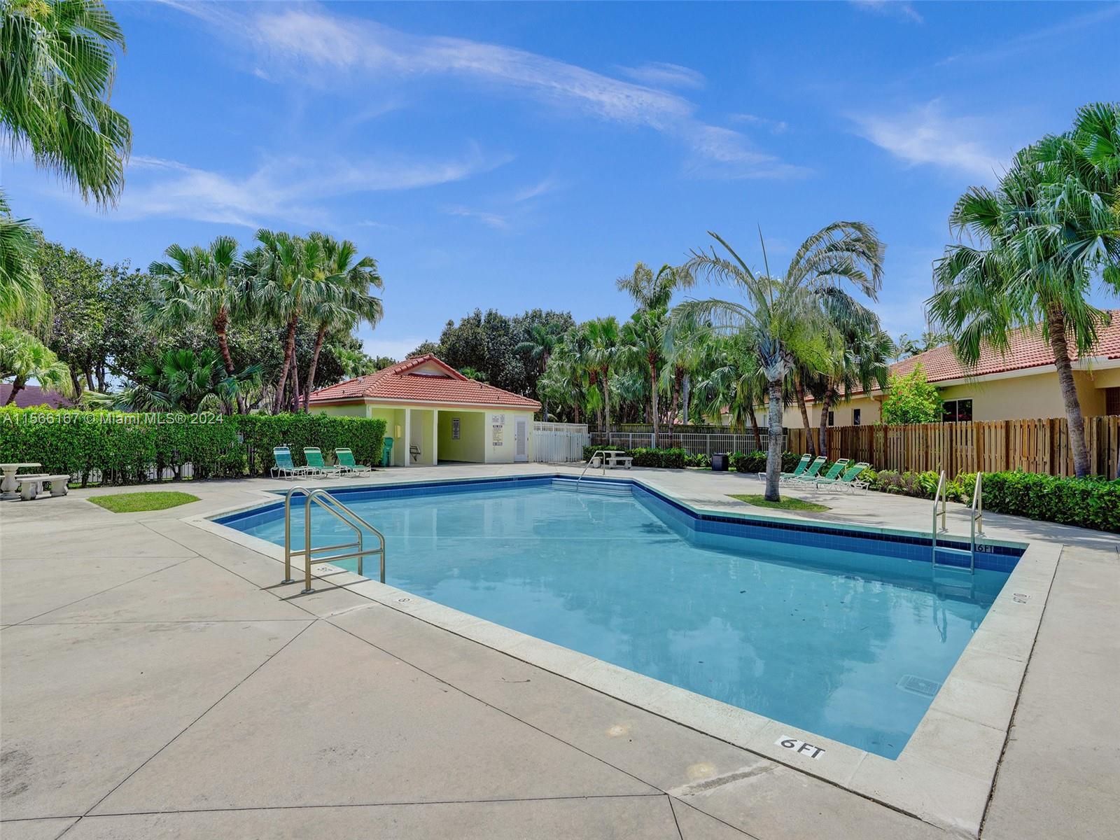 LAKES BY THE BAY SEC 8 - Residential