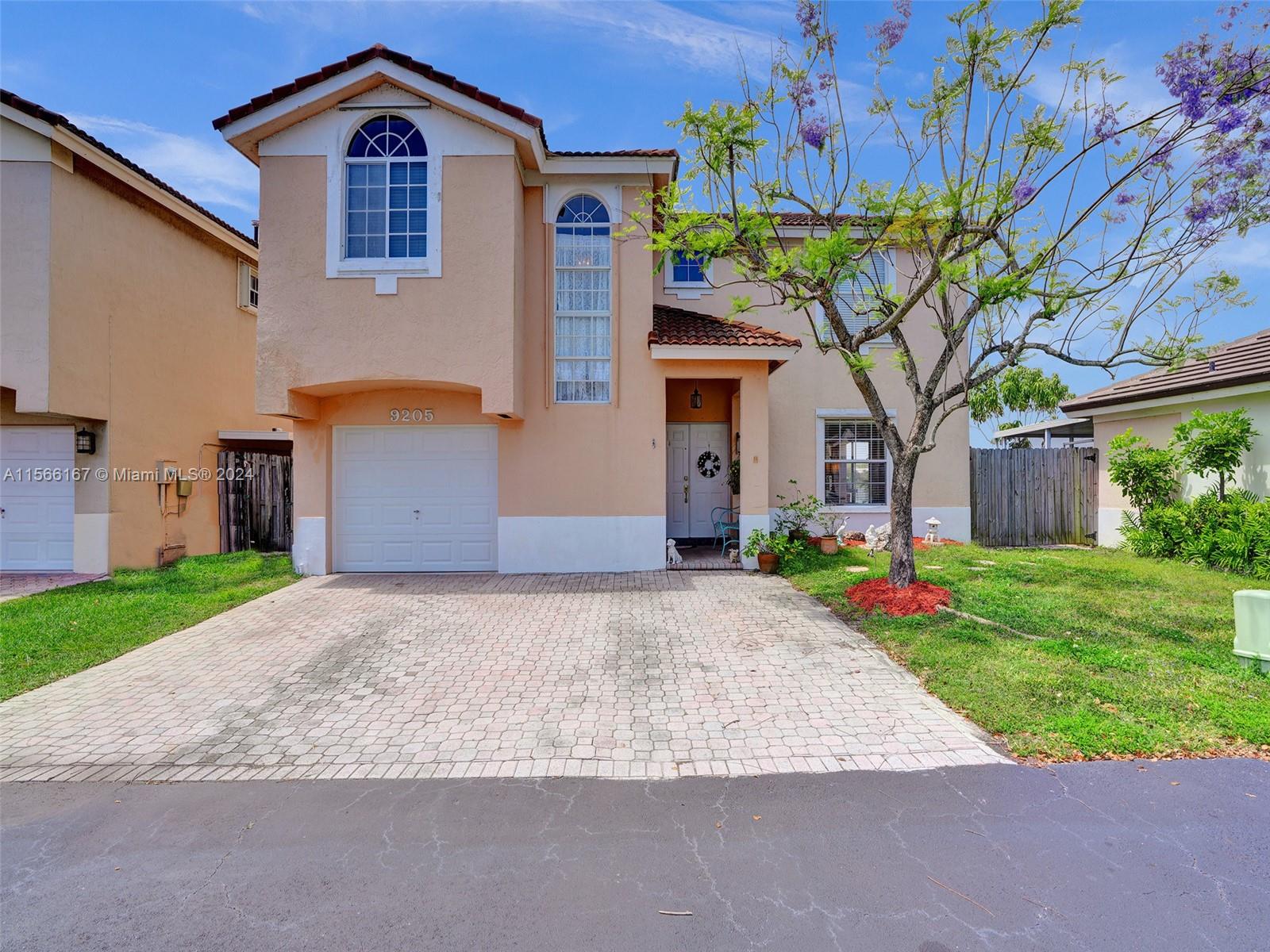 LAKES BY THE BAY SEC 8 - Residential