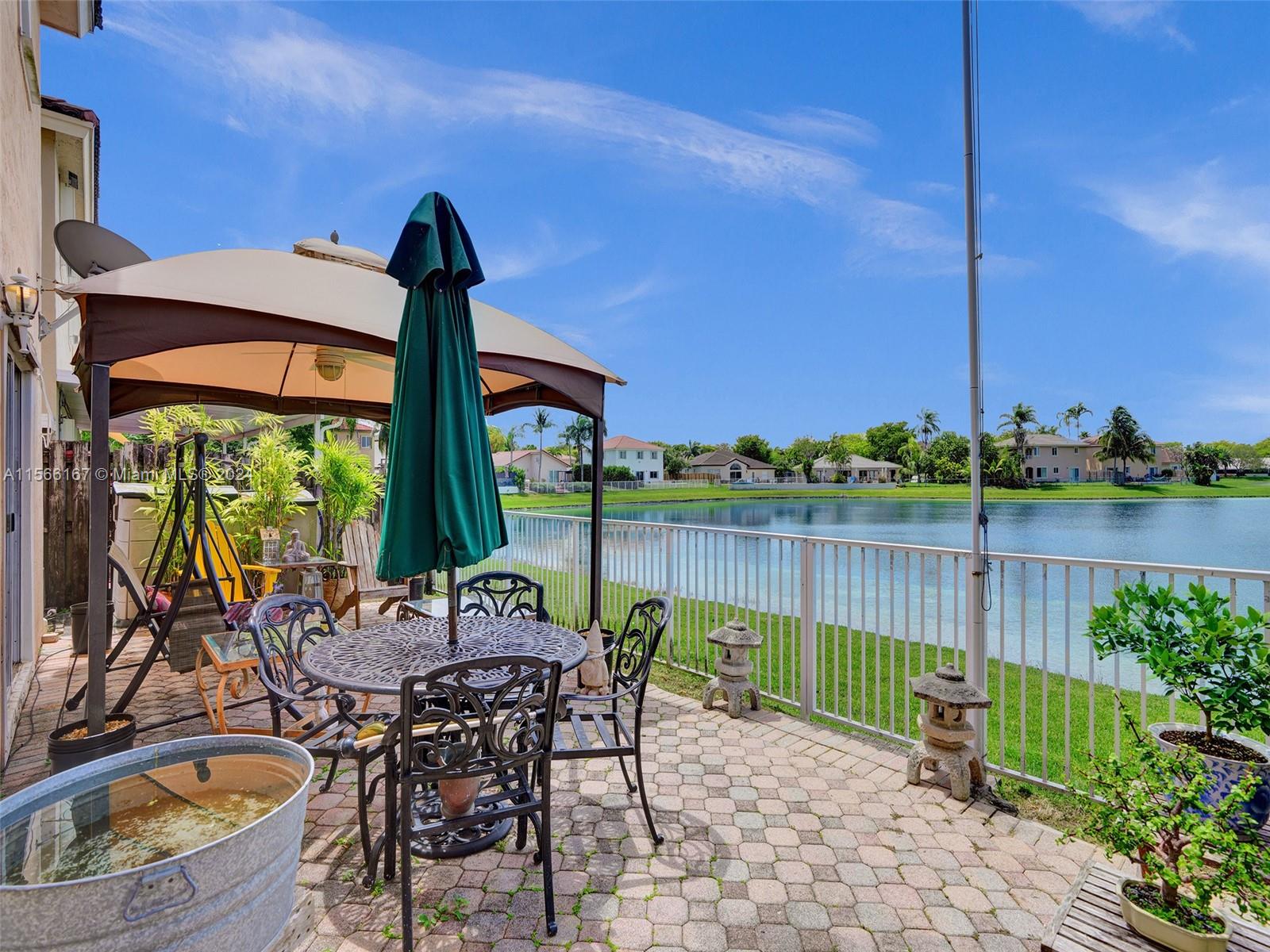LAKES BY THE BAY SEC 8 - Residential