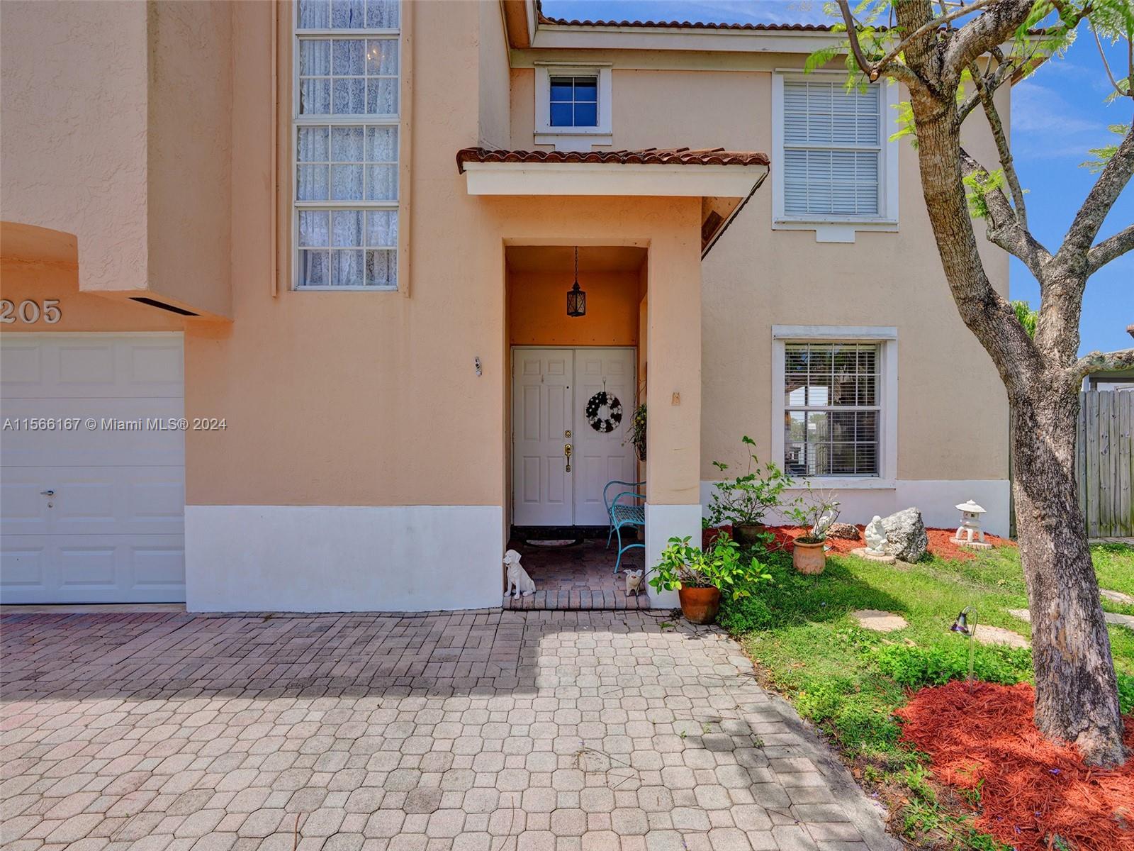 LAKES BY THE BAY SEC 8 - Residential