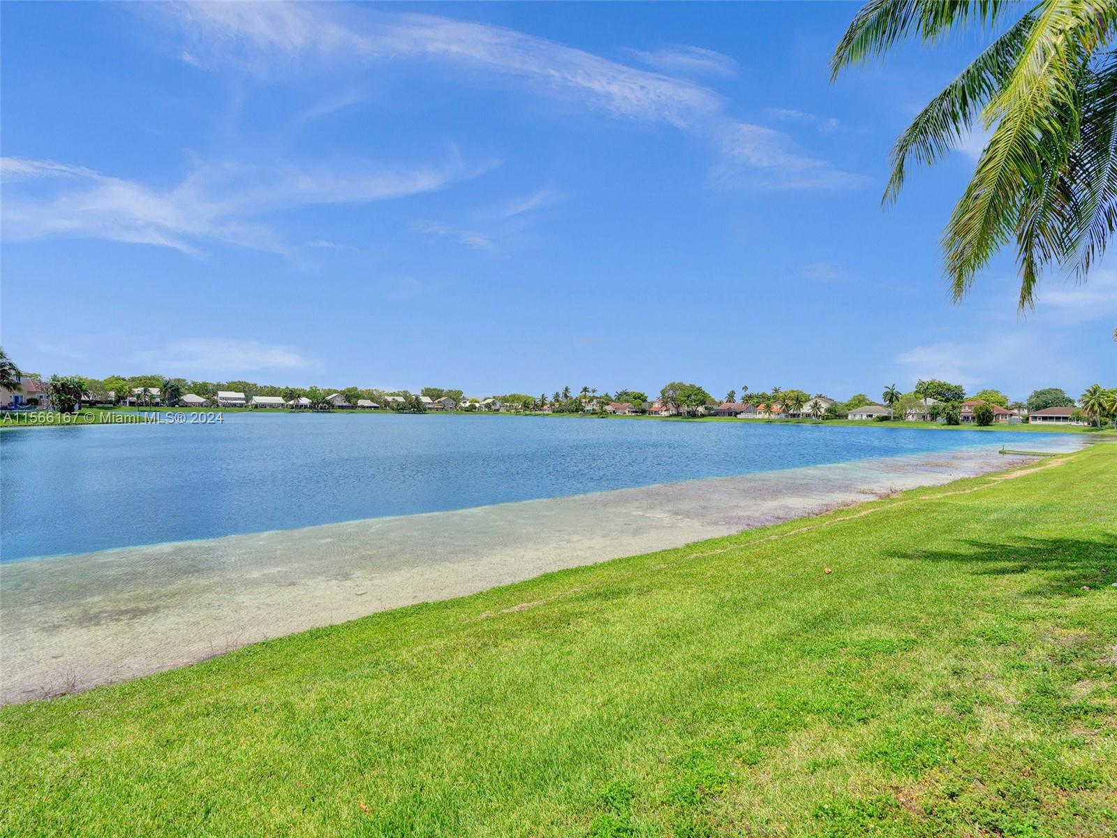 LAKES BY THE BAY SEC 8 - Residential
