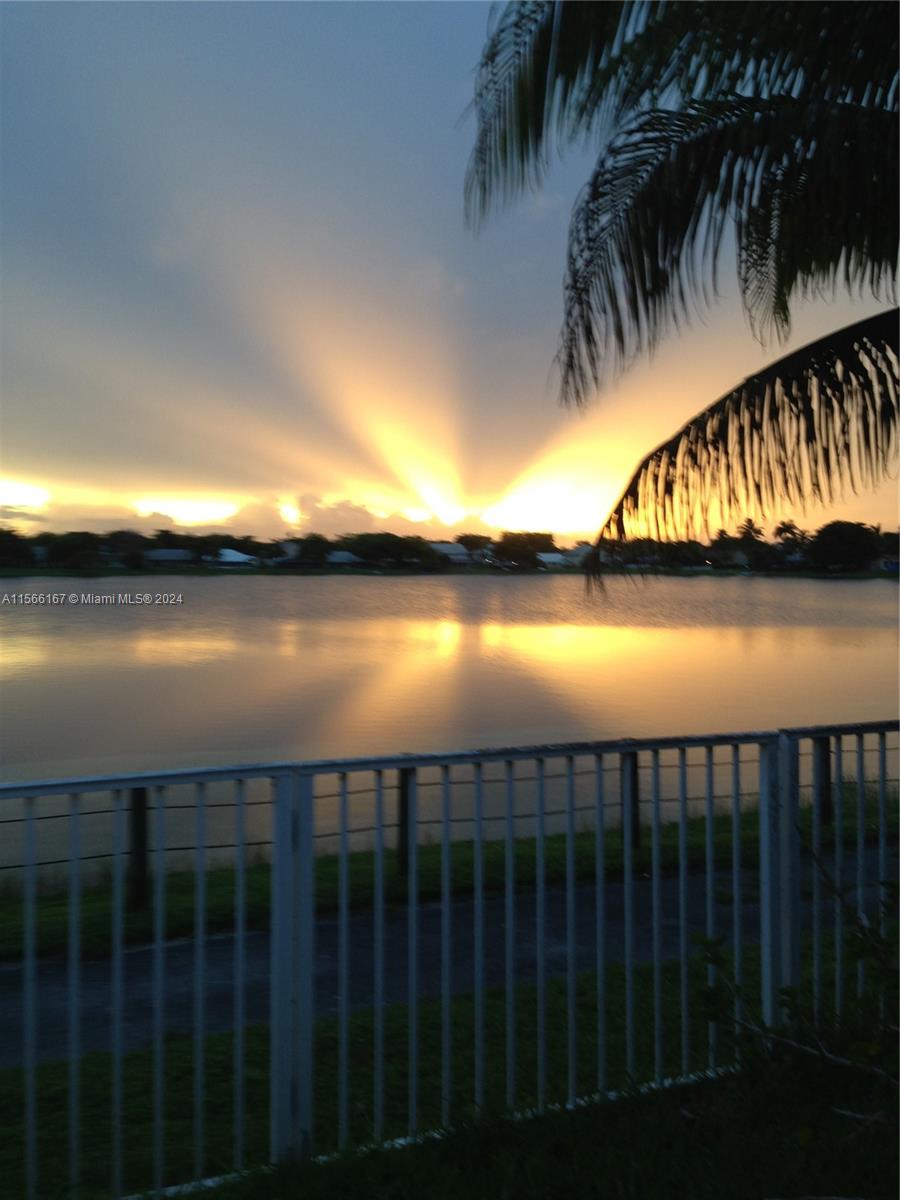 LAKES BY THE BAY SEC 8 - Residential