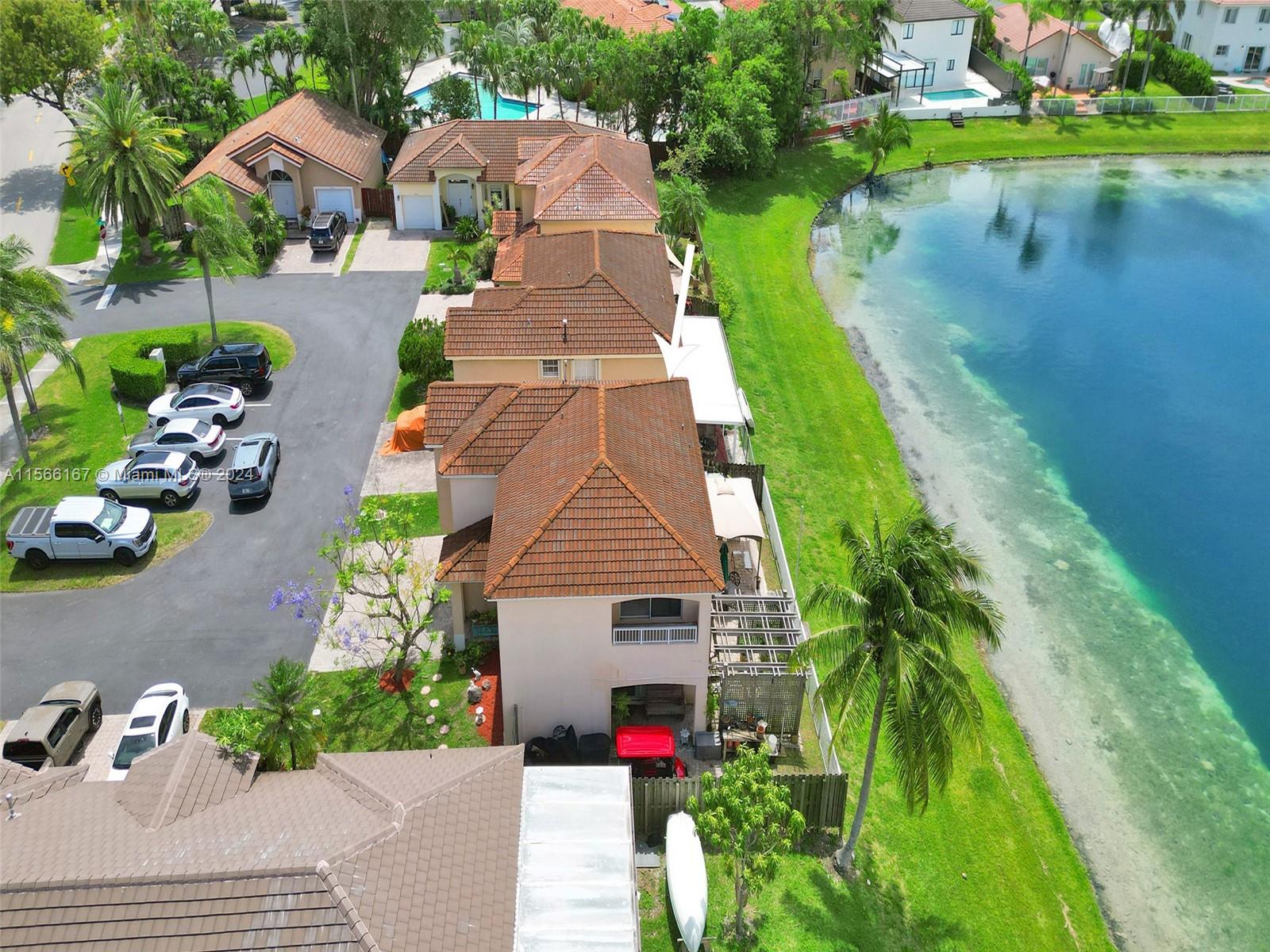 LAKES BY THE BAY SEC 8 - Residential