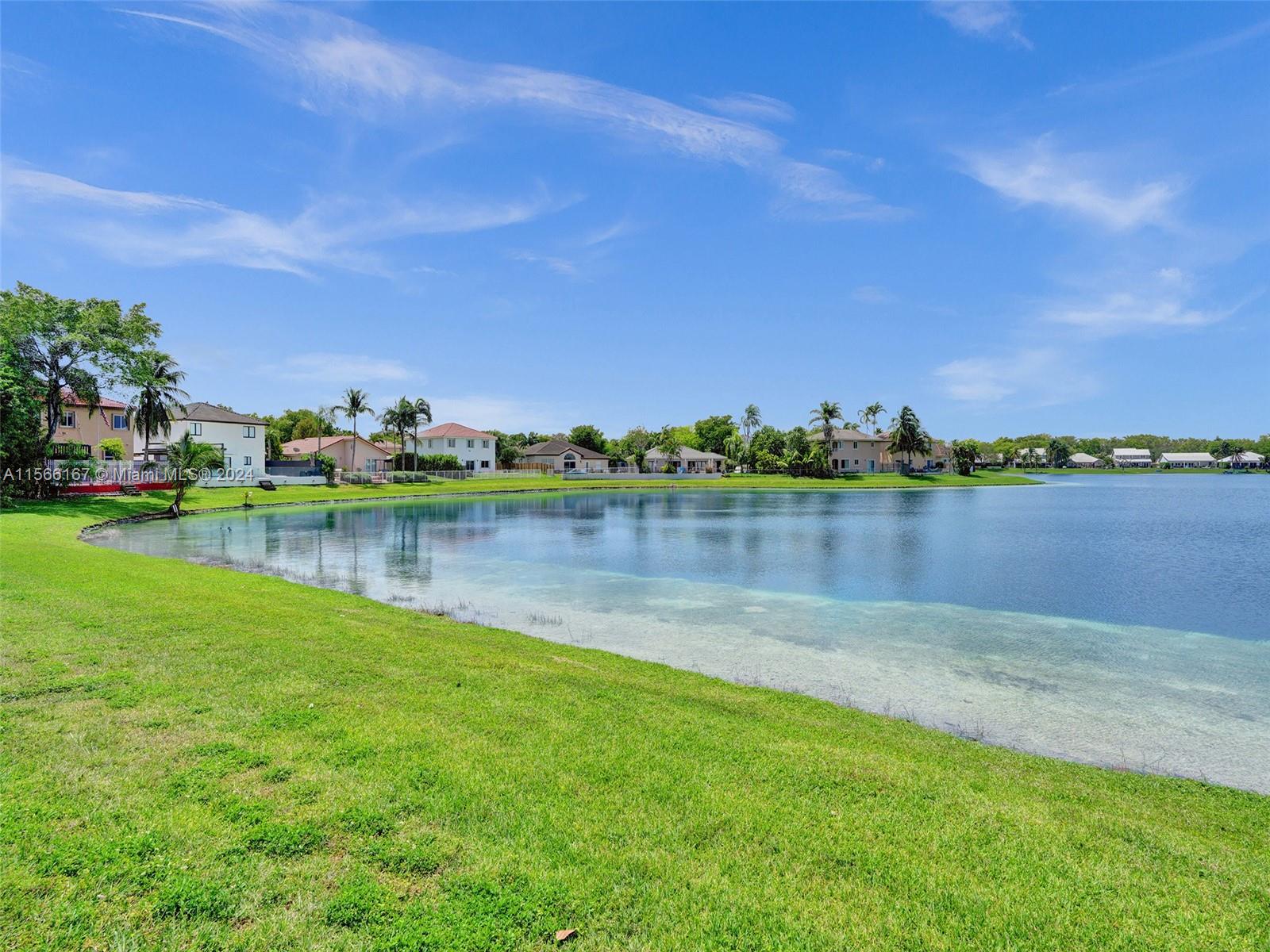 LAKES BY THE BAY SEC 8 - Residential