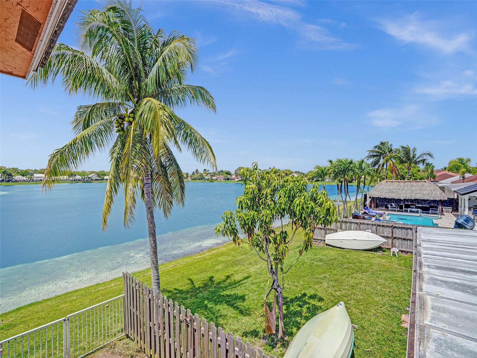 LAKES BY THE BAY SEC 8 - Residential