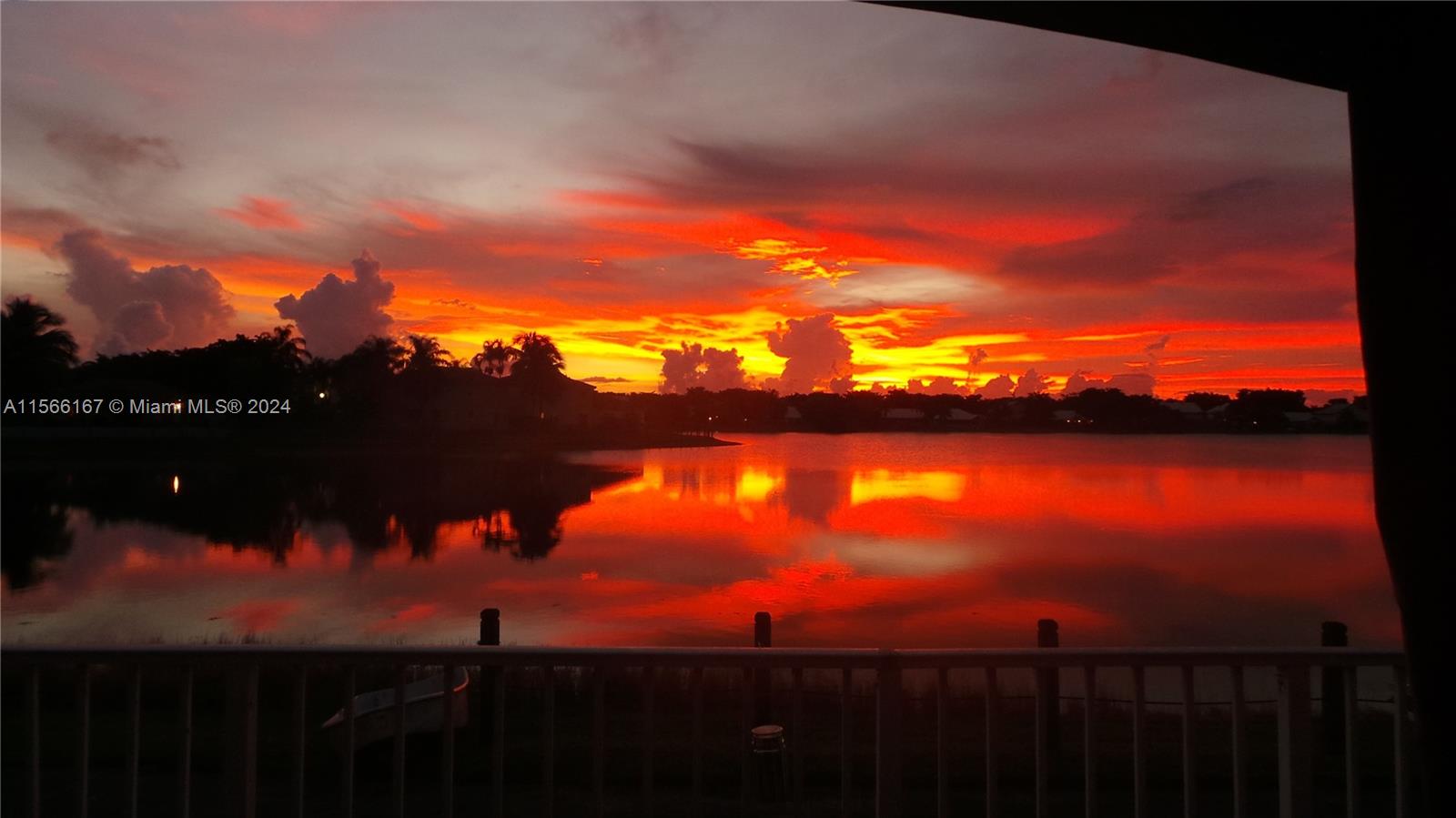 LAKES BY THE BAY SEC 8 - Residential