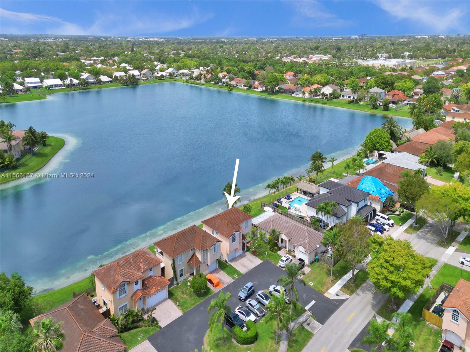LAKES BY THE BAY SEC 8 - Residential