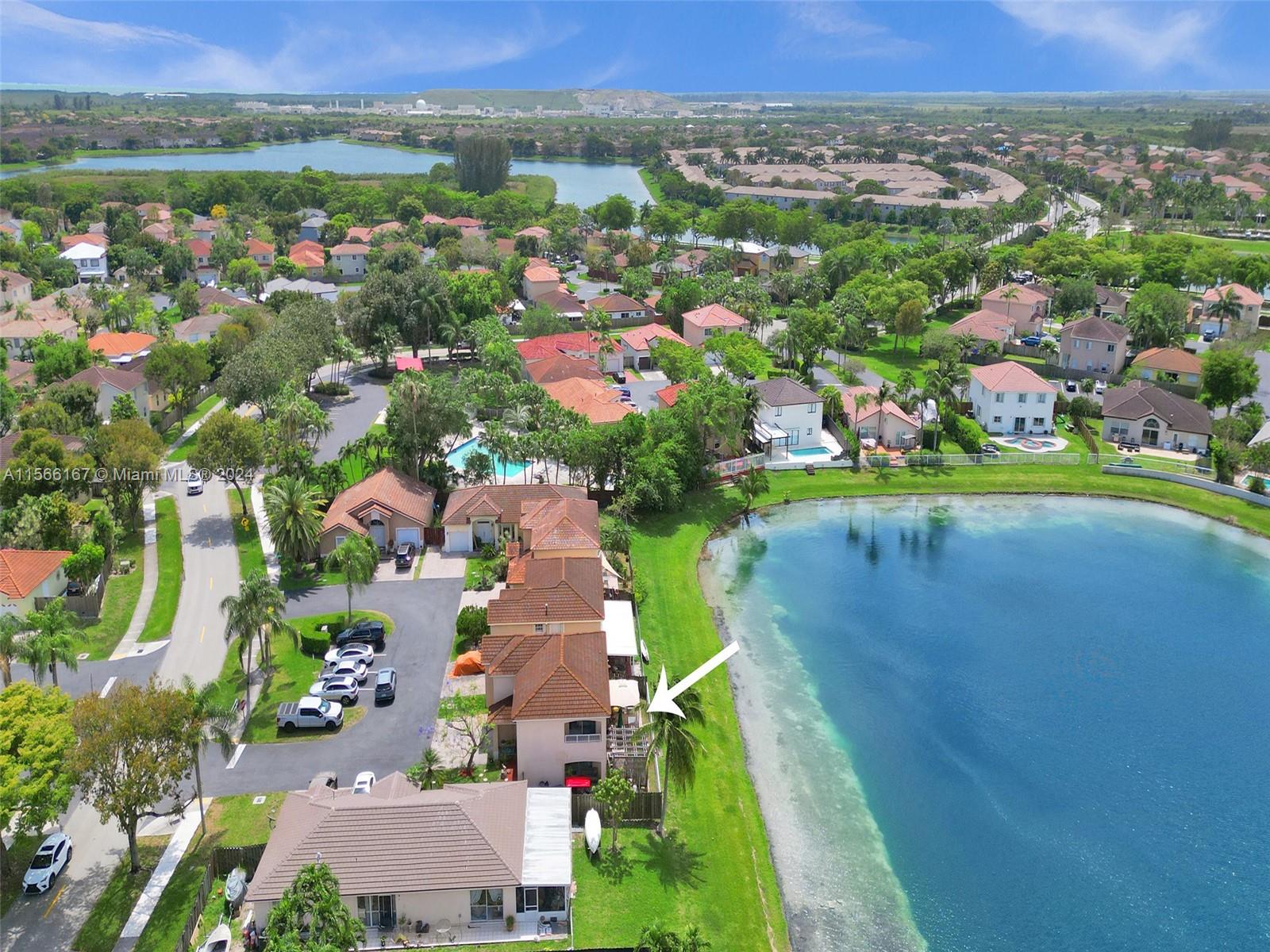 LAKES BY THE BAY SEC 8 - Residential