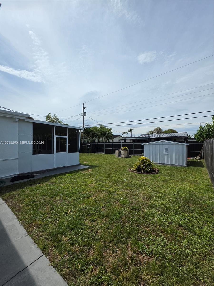 LYNNWOOD - Residential Lease