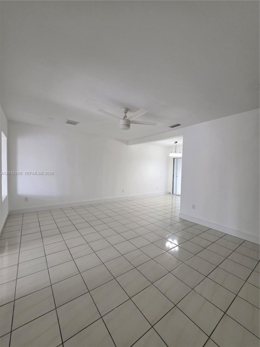 LYNNWOOD - Residential Lease