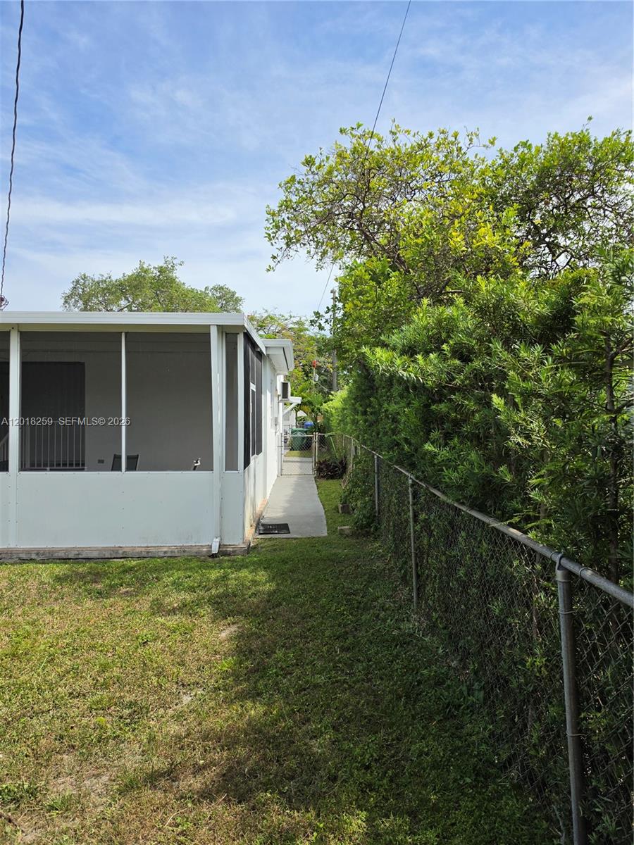LYNNWOOD - Residential Lease