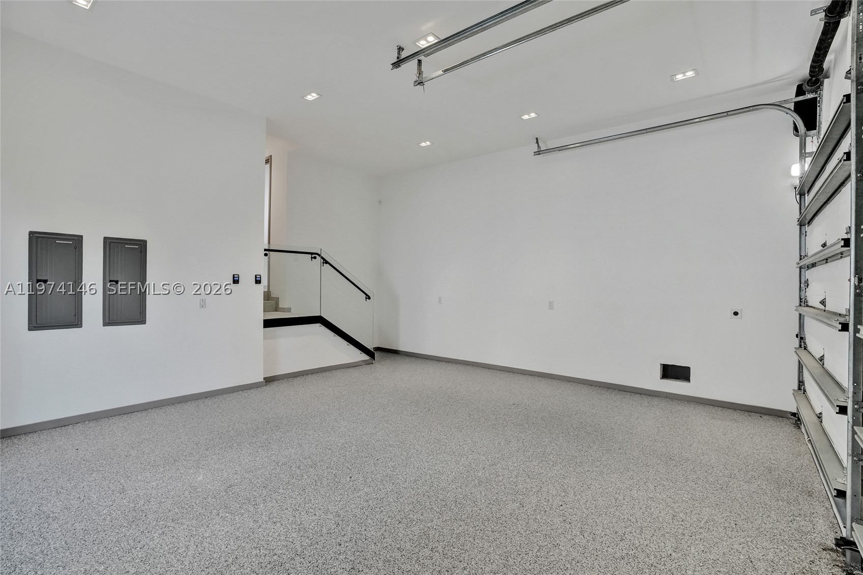 RIVER BAY PARK ADDN - Residential