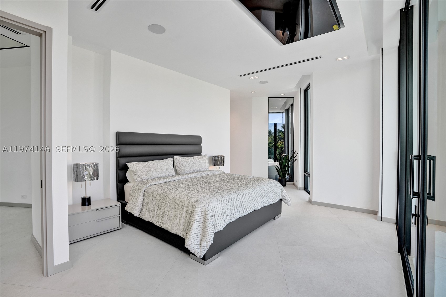 RIVER BAY PARK ADDN - Residential