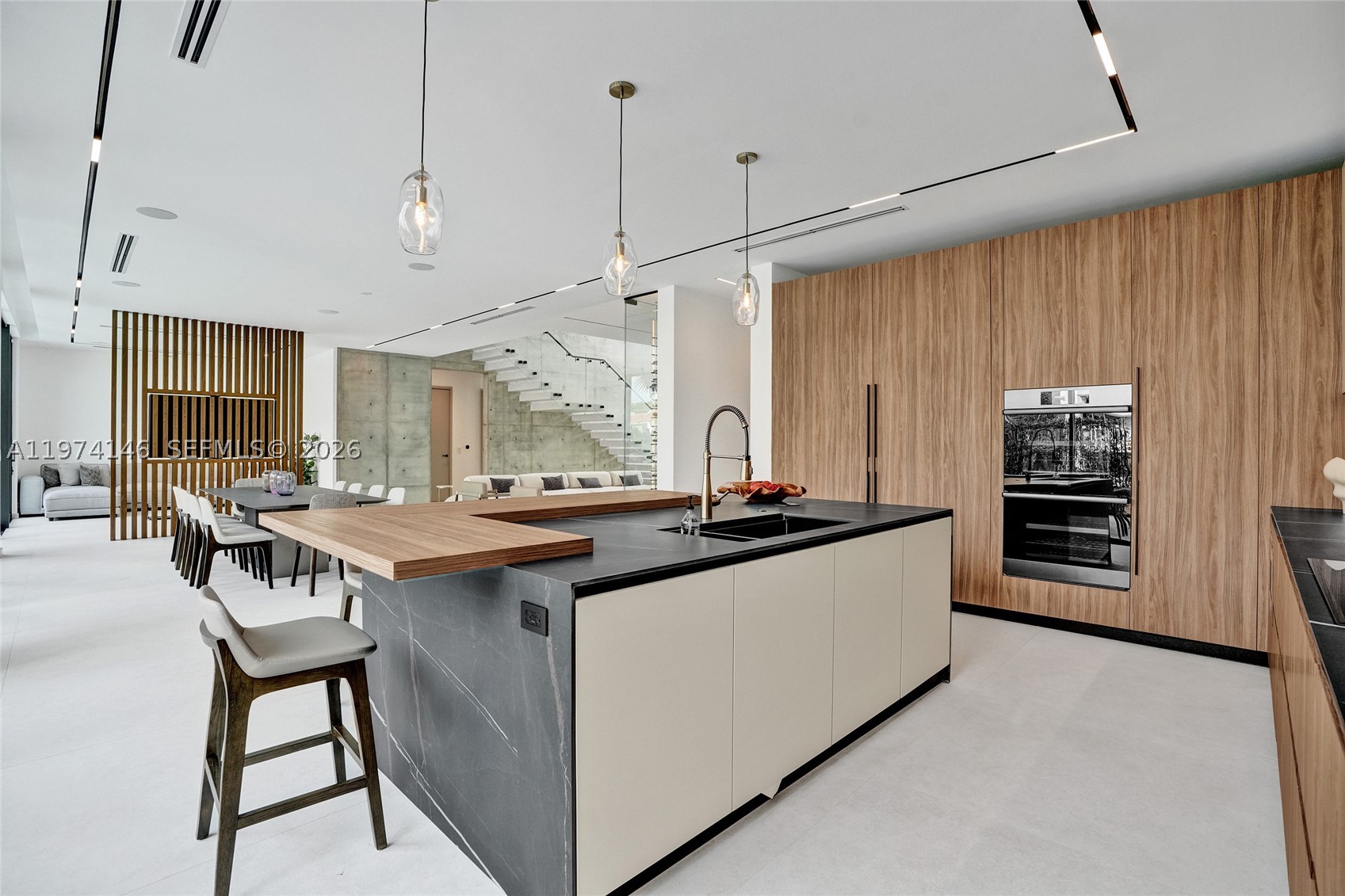RIVER BAY PARK ADDN - Residential
