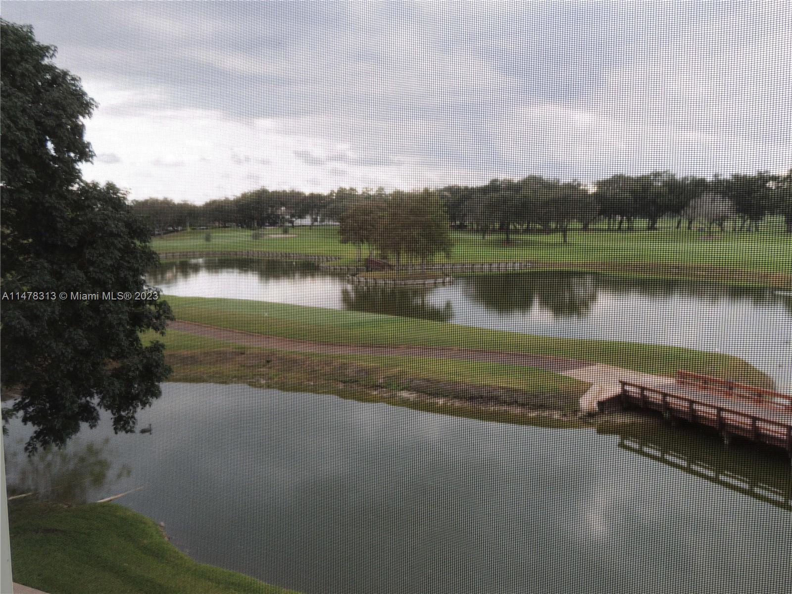 ROLLING HILLS GOLF AND - Residential Lease
