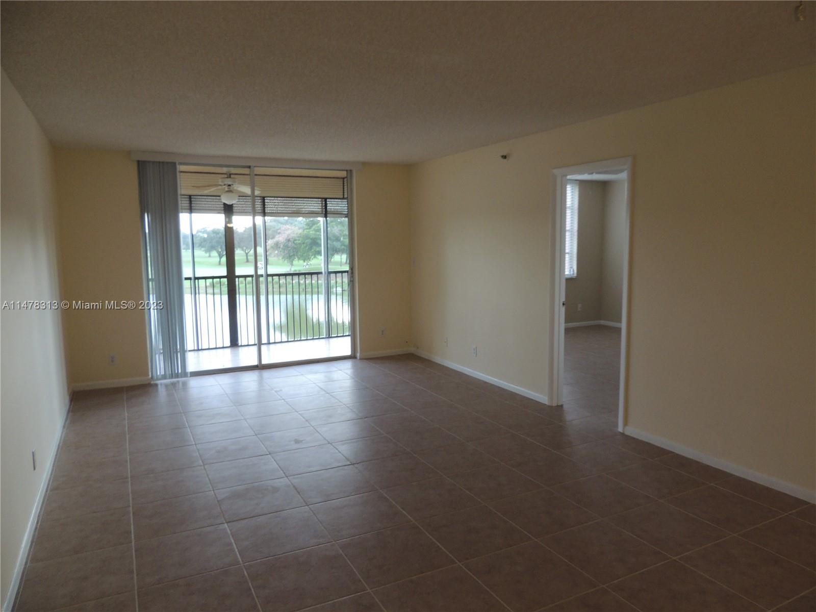 ROLLING HILLS GOLF AND - Residential Lease