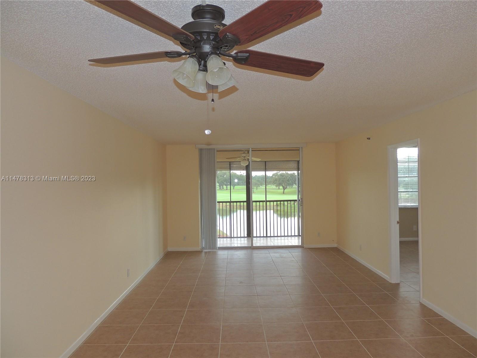ROLLING HILLS GOLF AND - Residential Lease