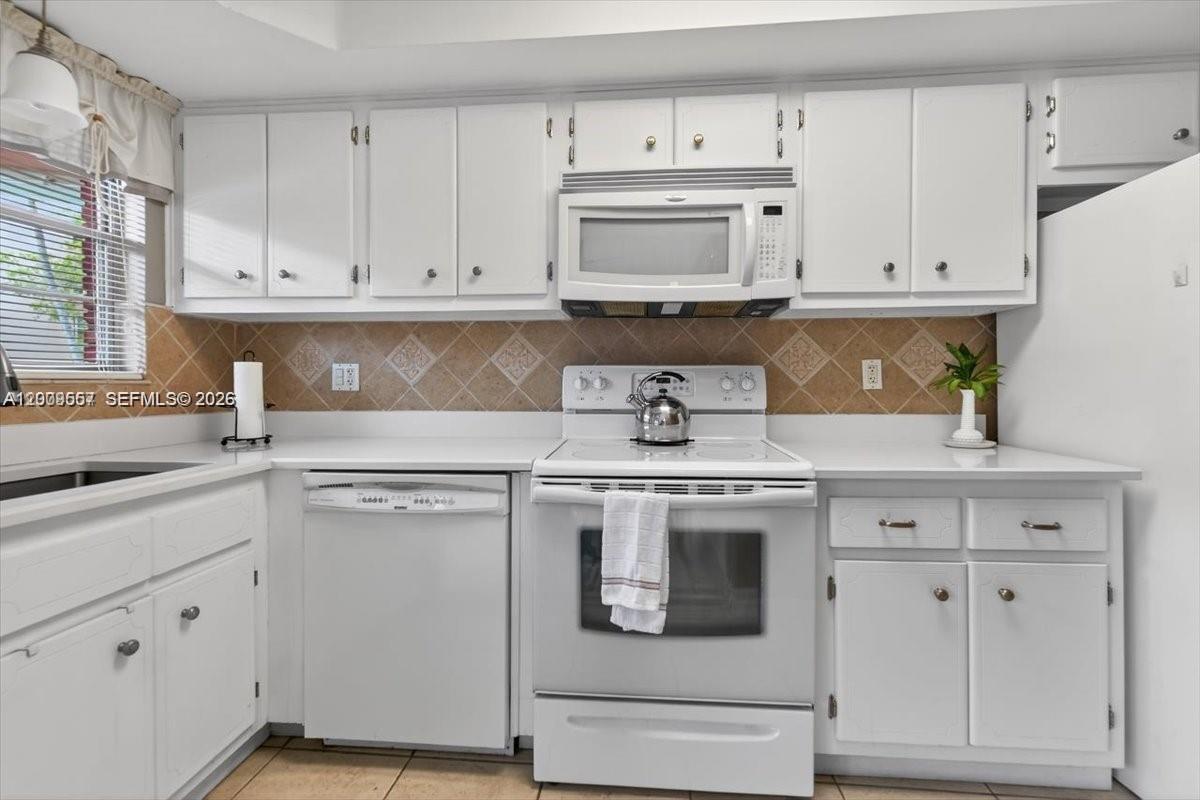 ELDORADO PLAZA WEST CONDO - Residential