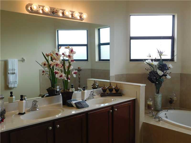 ENCLAVE AT BLACK POINT MA - Residential