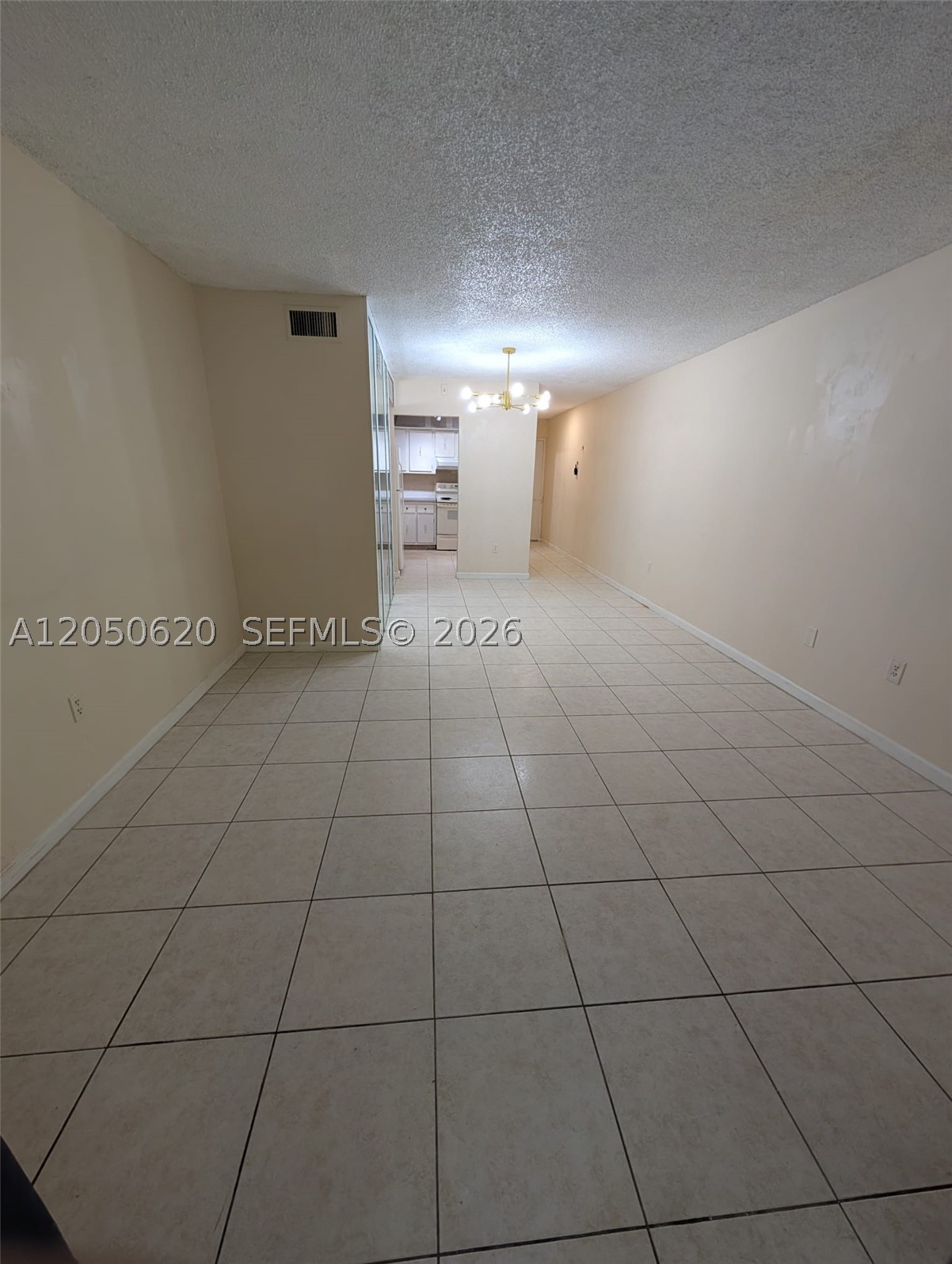 HERITAGE CIRCLE CONDO - Residential