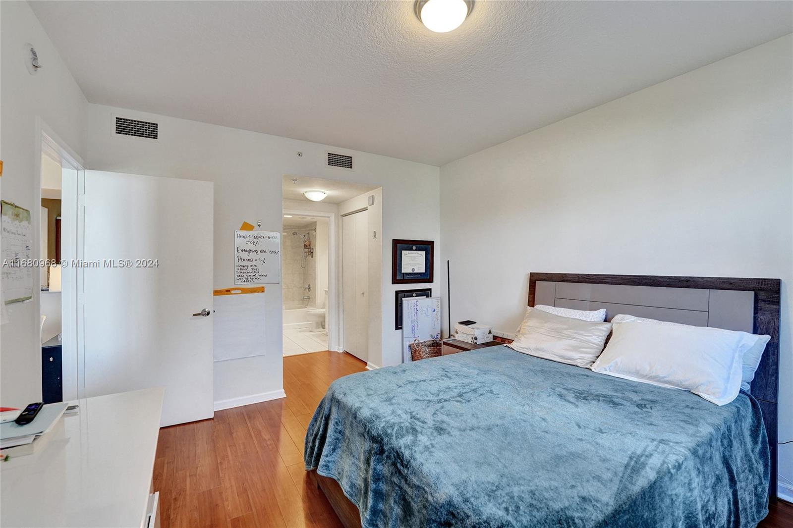VENTURE AT AVENTURA EAST - Residential