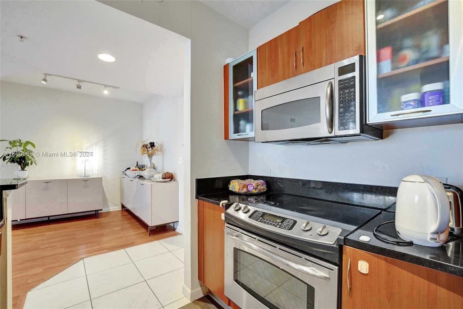 VENTURE AT AVENTURA EAST - Residential