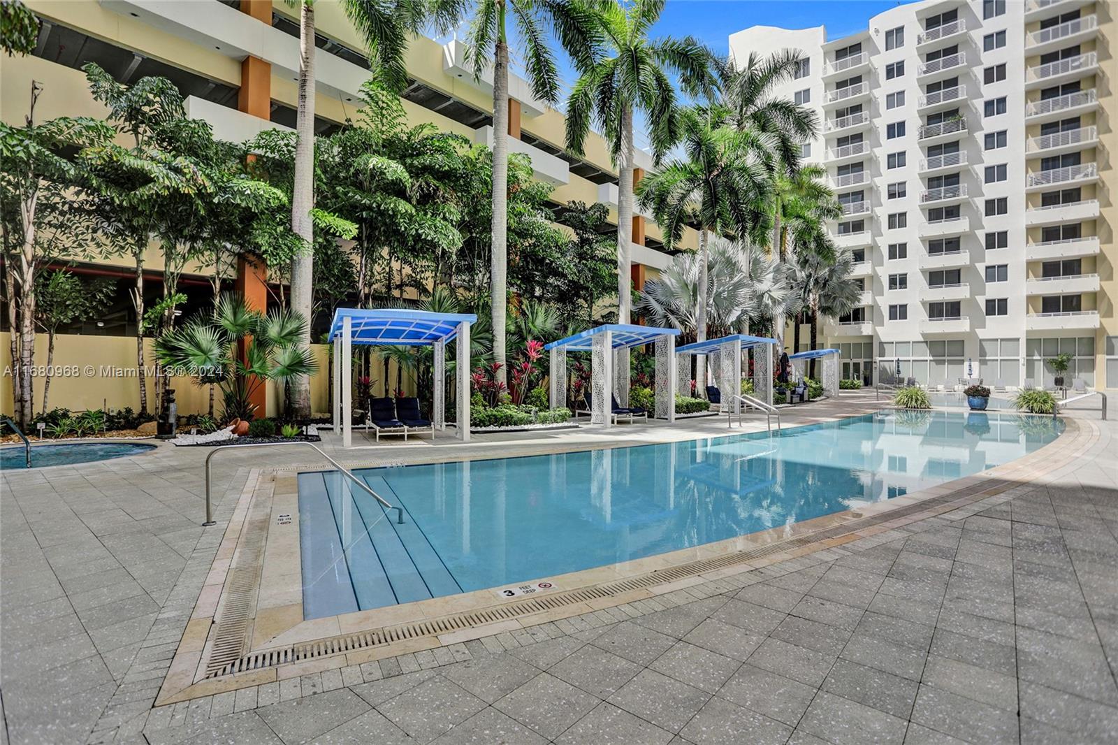VENTURE AT AVENTURA EAST - Residential