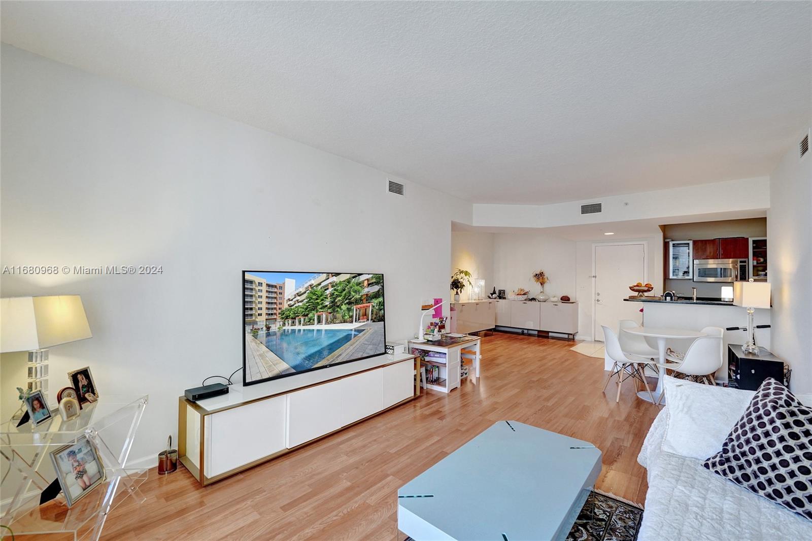 SPECTACULAR 2BEDS AND 2BATHS IN THE PRESTIGIOUS "THE VENTURE AT AVENTURA EAST" THIS BEAUTIFUL CONDO FEATURES AN OPEN KITCHEN WITH GRANITE COUNTER TOPS, STAINLESS STEEL APPLIANCES, LAMINATE WOOD FLOORS THROUGHOUT, SPLIT FLOOR PLAN WITH AMPLE BEDROOMS, BEAUTIFUL BATHROOMS WASHER AND DRYER IN THE UNIT AND LOTS OF CLOSET SPACE. THIS MAGNIFICENT UNIT FEATURES AN EXQUISITE VIEWS OVERLOOKING THE POOL AND SKYLINE! THIS LUXURIOUS BUILDING OFFERS 4 INFINITY POOLS, SPA, GYM, BUSINESS CENTER, THEATER ROOM, AND MUCH MORE...EXCELLENT FOR INVESTMENT OR OWNER OCCUPIED!! ***EASY TO SHOW***FOR SHOWING INSTRUCTIONS SEE BROKER REMARKS***PRESENT OFFERS***PRESENT OFFERS***SEE VIRTUAL VIDEO ATTACHED