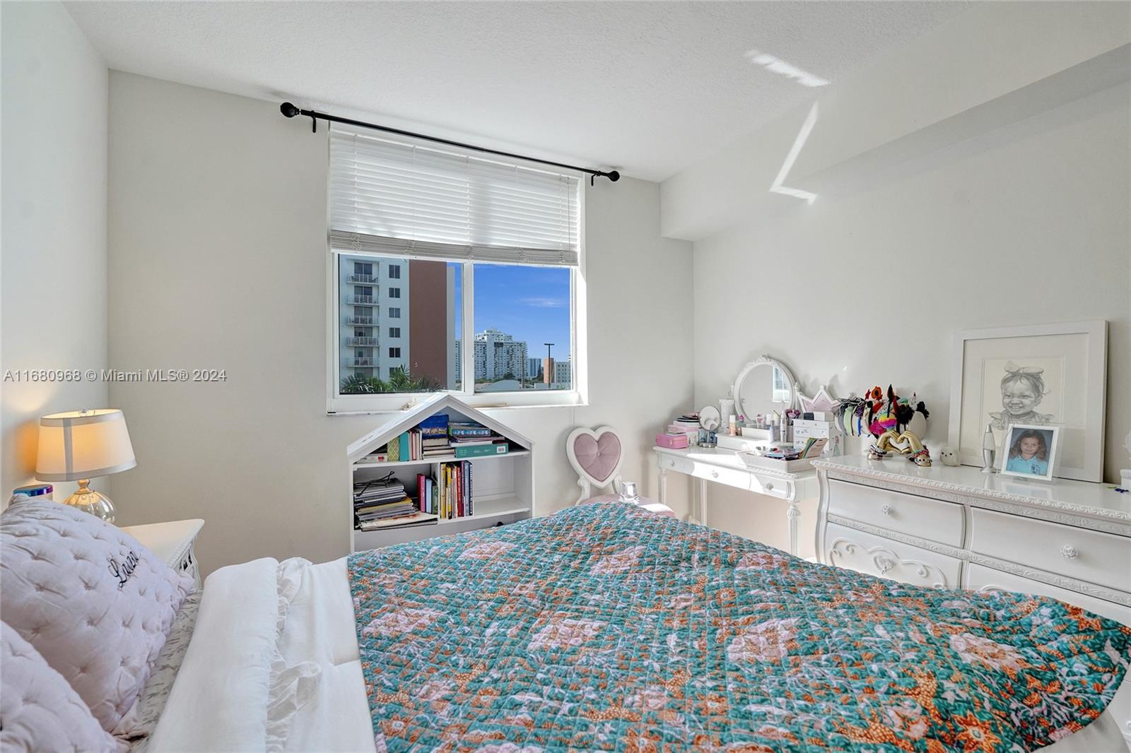 VENTURE AT AVENTURA EAST - Residential
