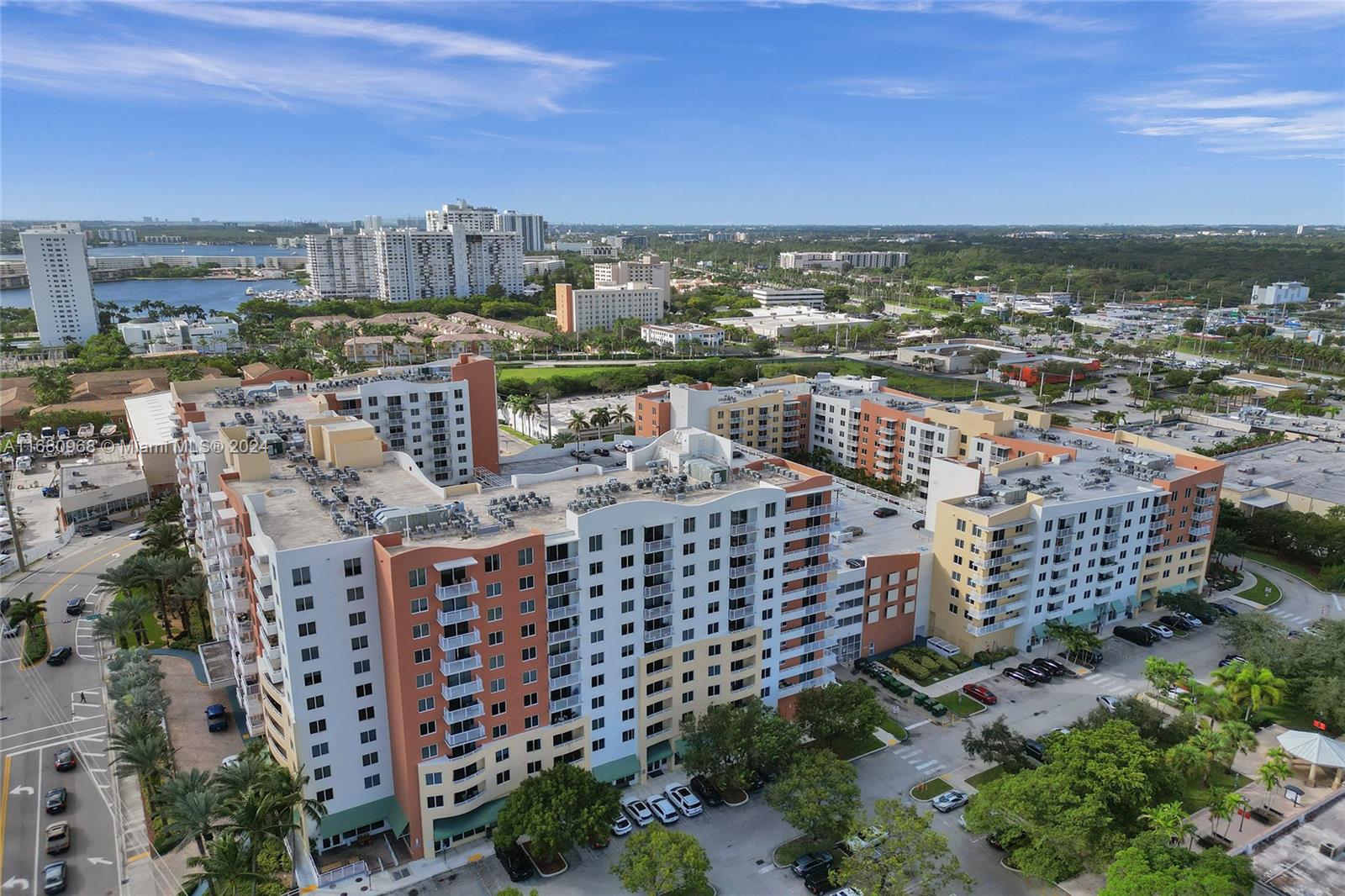 VENTURE AT AVENTURA EAST - Residential