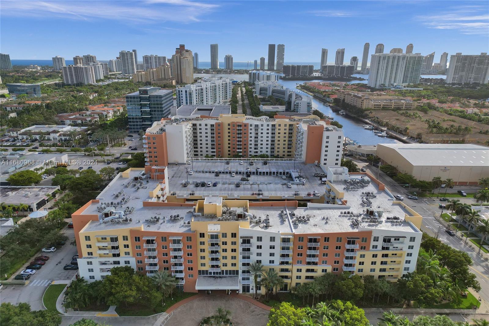 VENTURE AT AVENTURA EAST - Residential