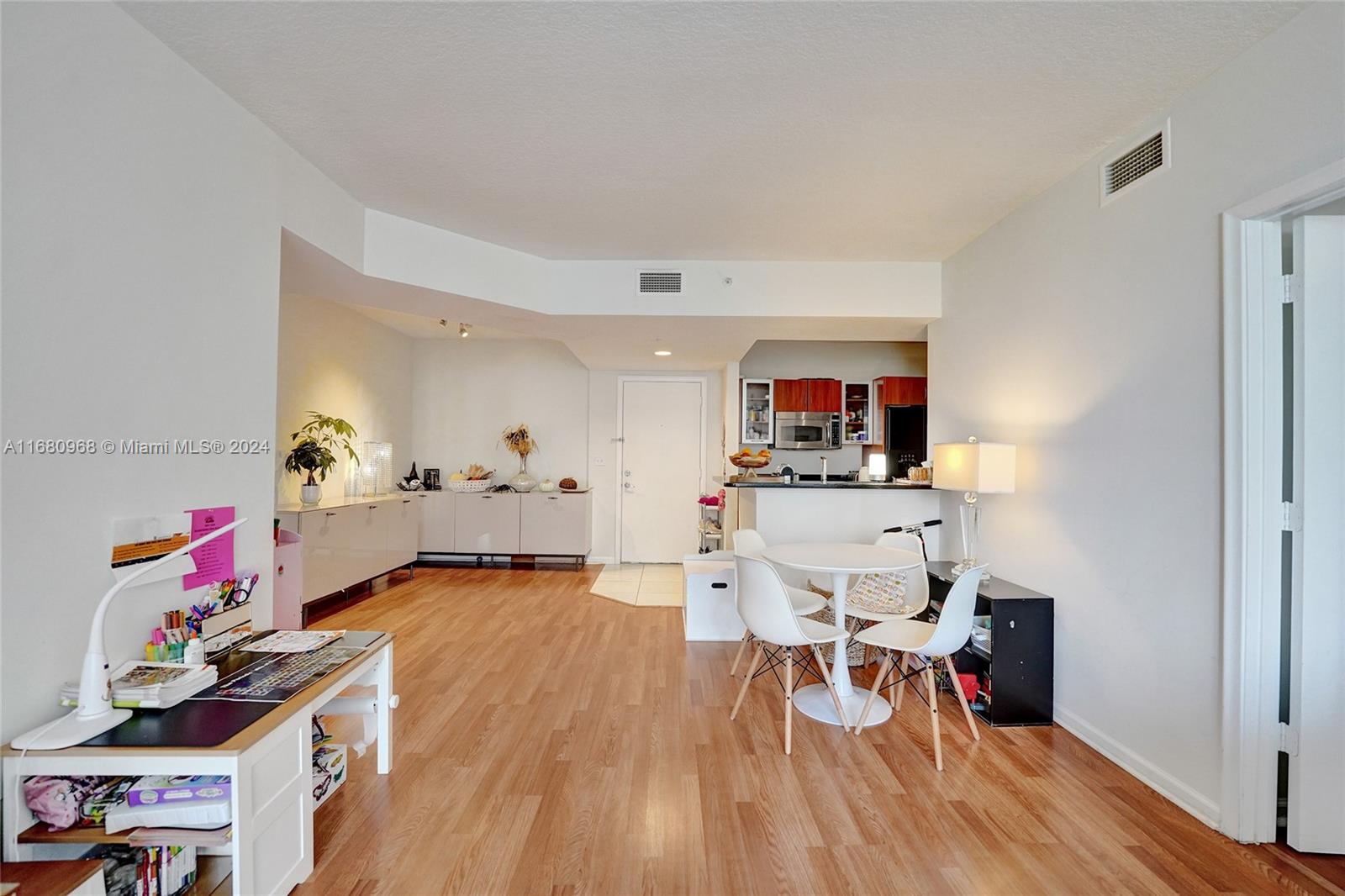 VENTURE AT AVENTURA EAST - Residential