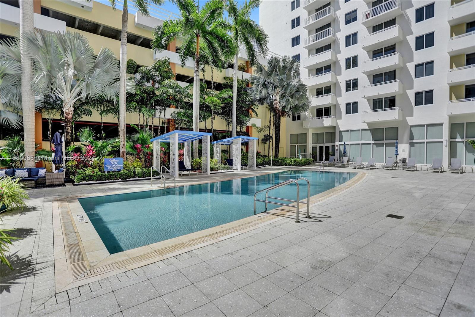 VENTURE AT AVENTURA EAST - Residential