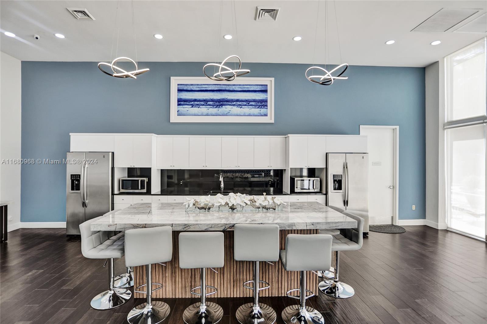 VENTURE AT AVENTURA EAST - Residential