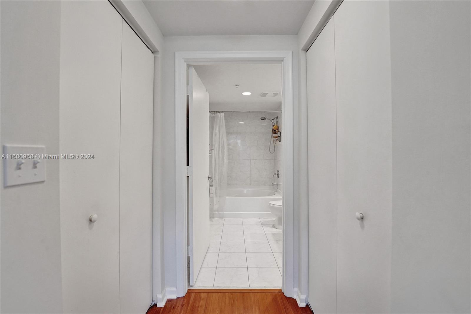 VENTURE AT AVENTURA EAST - Residential