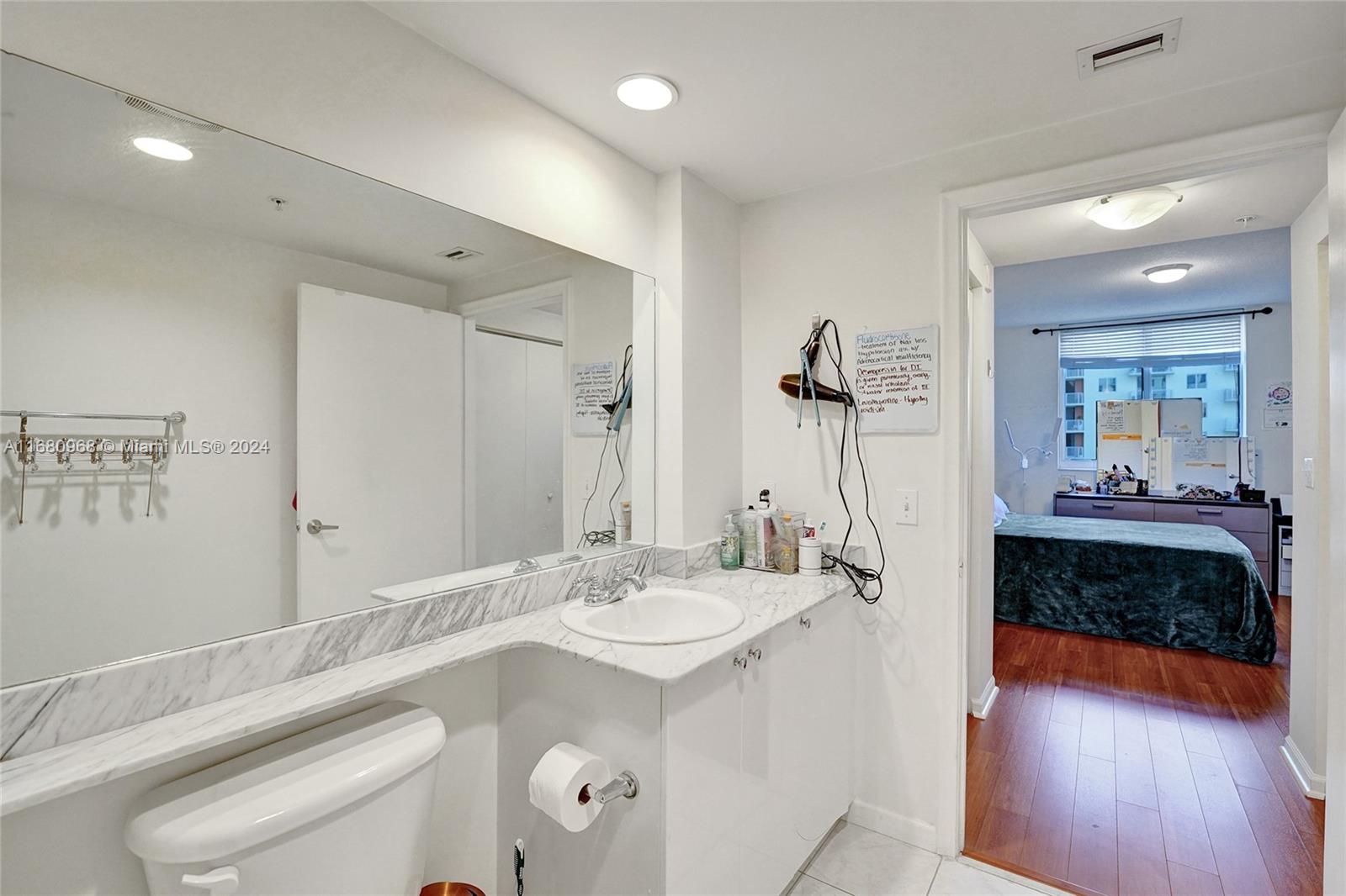 VENTURE AT AVENTURA EAST - Residential