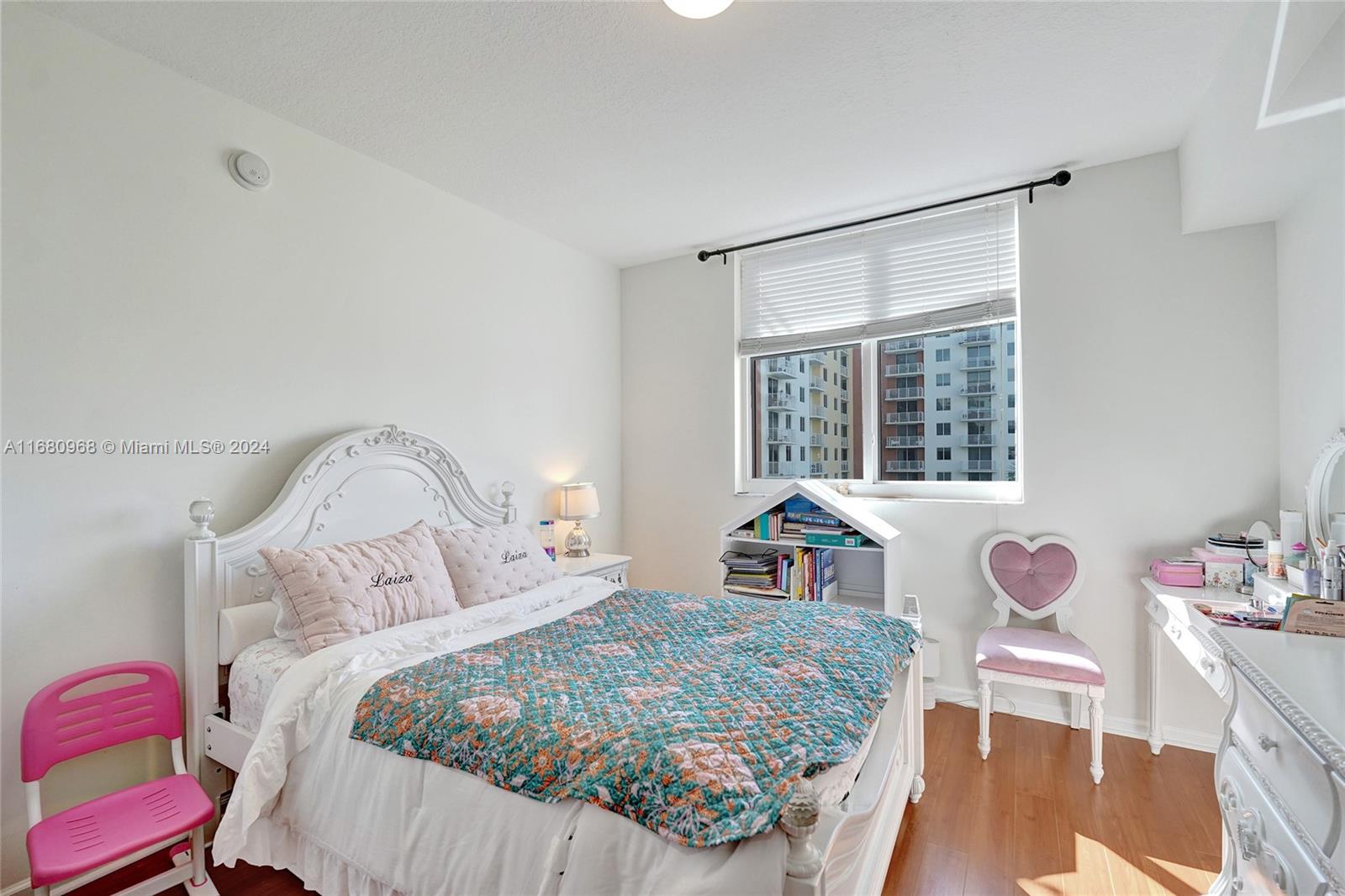 VENTURE AT AVENTURA EAST - Residential
