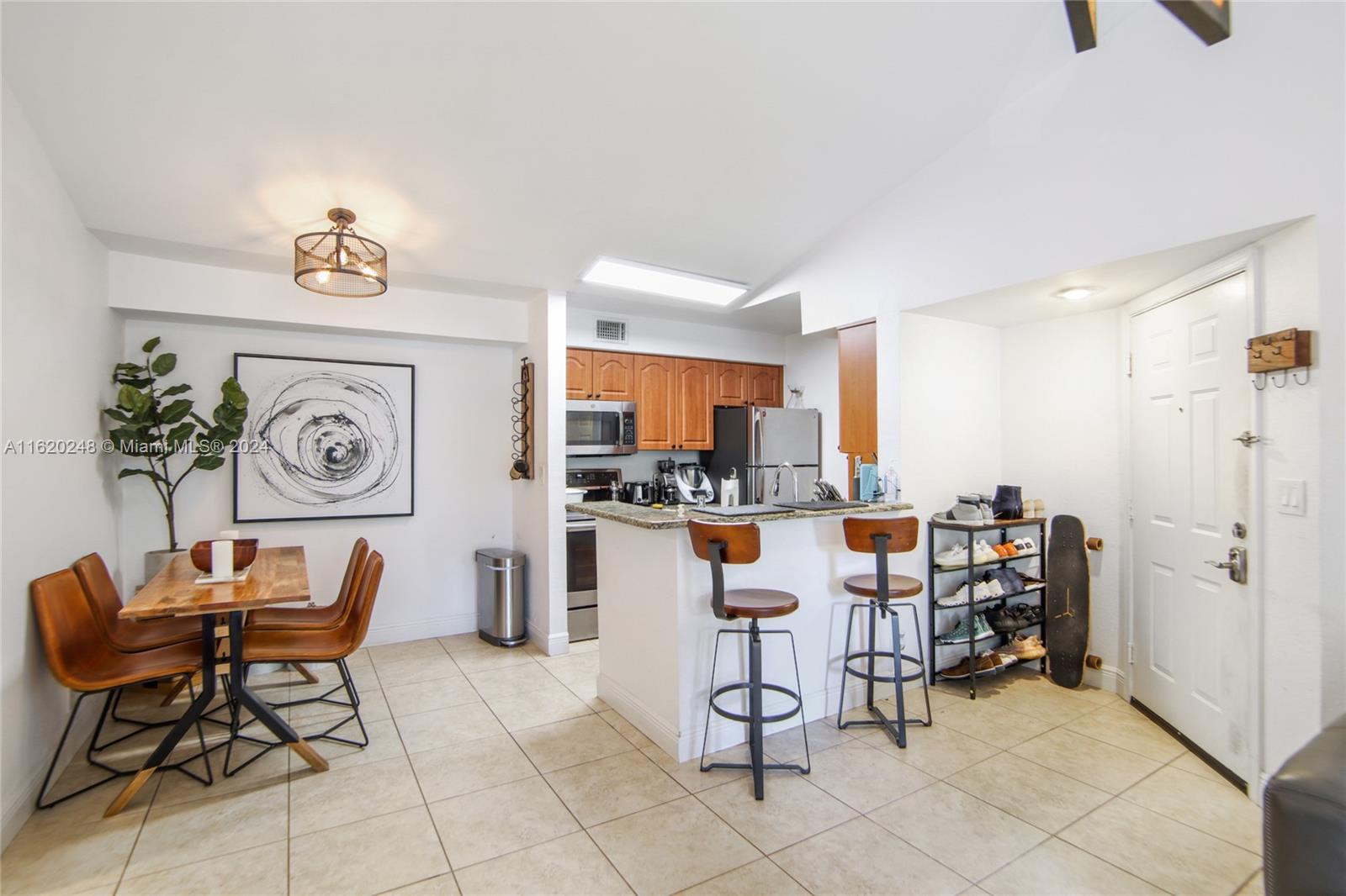 SUNDANCE AT DAVIE CONDO - Residential Lease