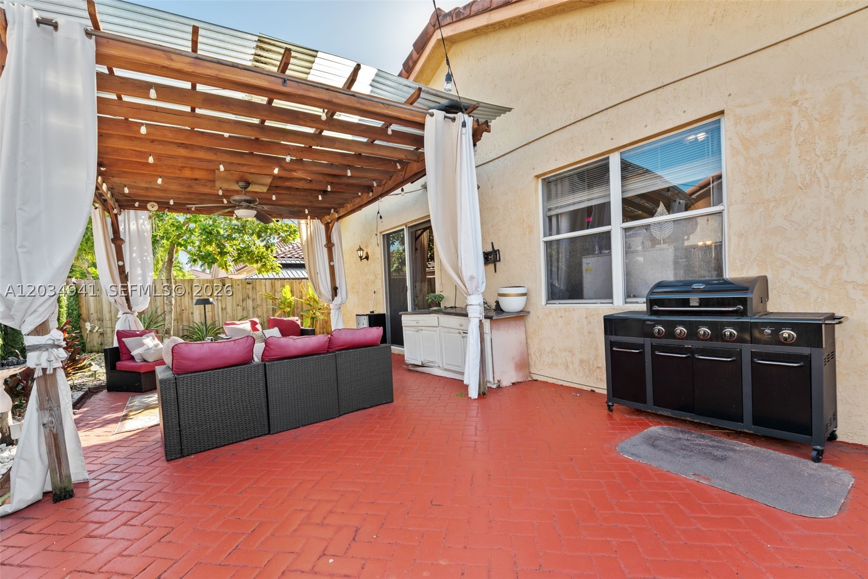 SOMERSET II SOUTH - Residential Lease