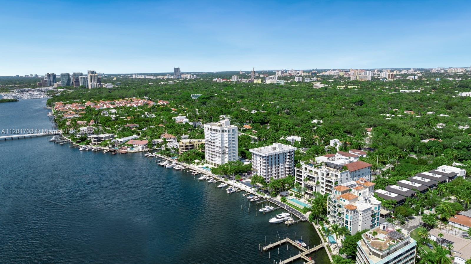 RESIDENCES AT VIZCAYA CON - Residential