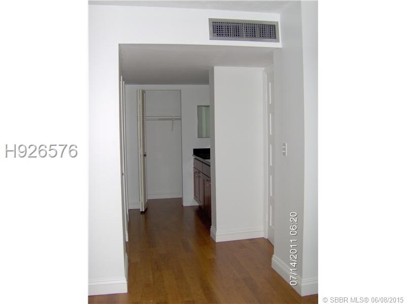 LA MER ESTATES SOUTH COND - Residential Lease