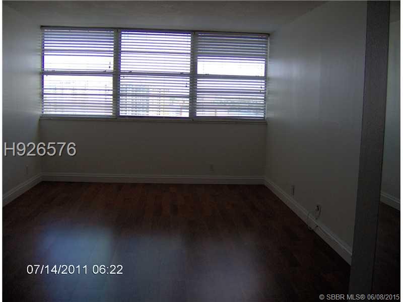 LA MER ESTATES SOUTH COND - Residential Lease