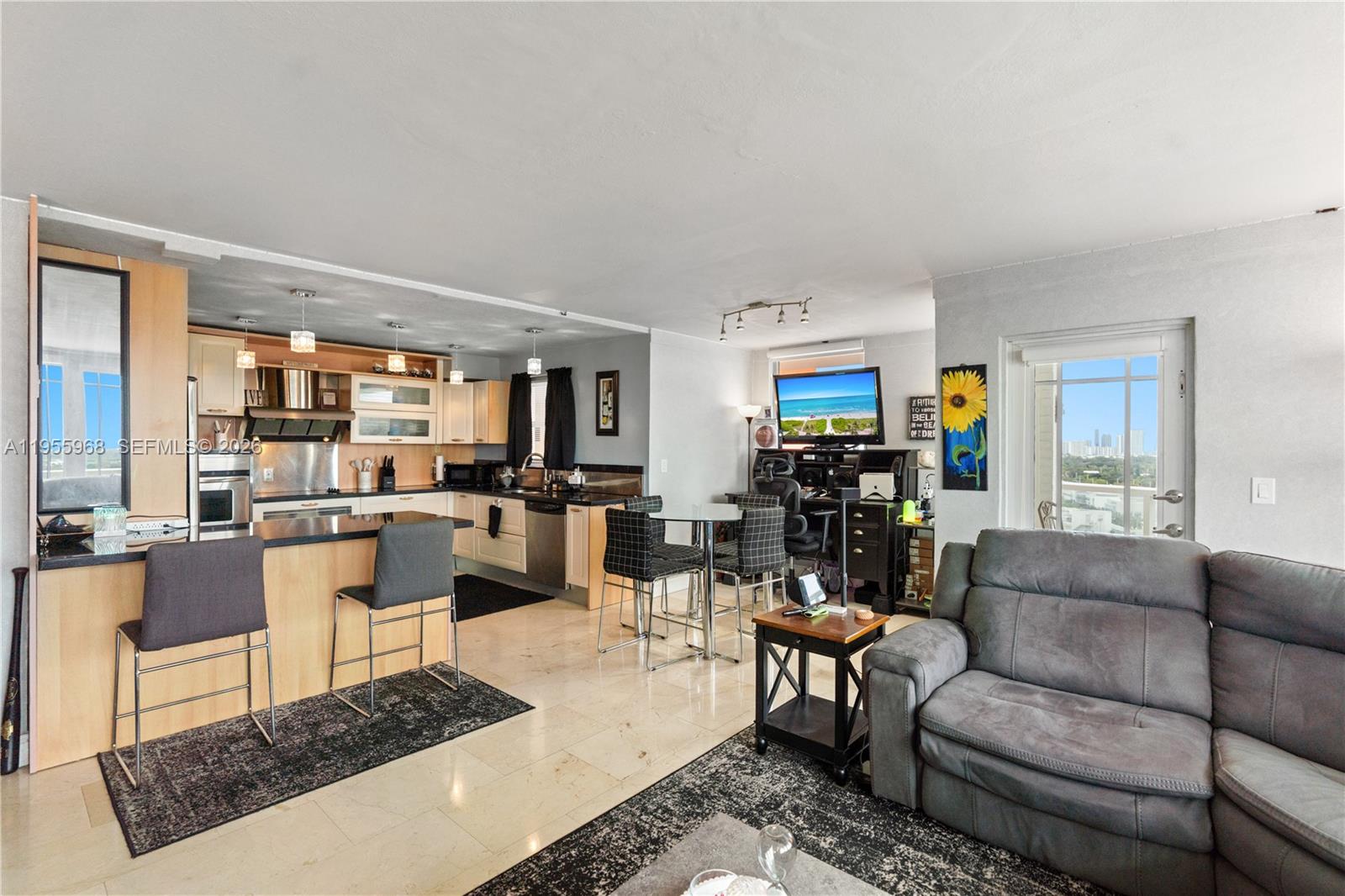 BUCKLEY TOWERS CONDO - EA - Residential