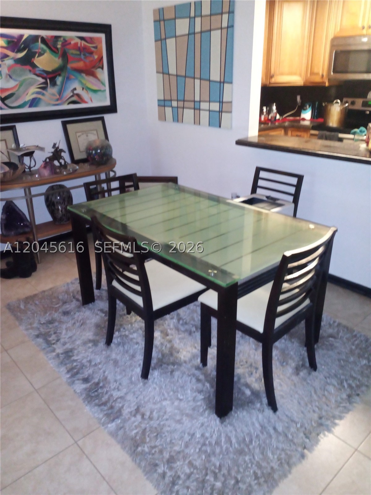 INVERWOOD CONDO - Residential