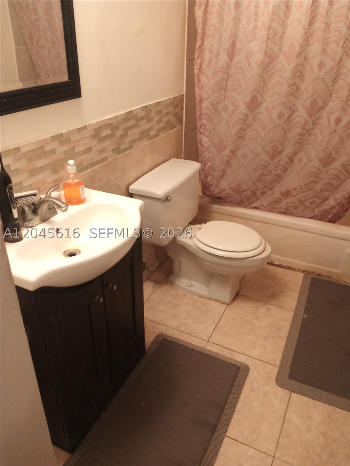 INVERWOOD CONDO - Residential