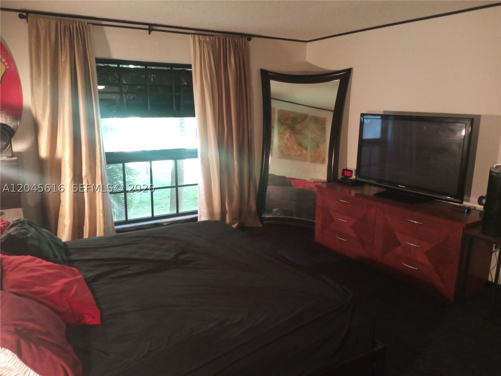 INVERWOOD CONDO - Residential