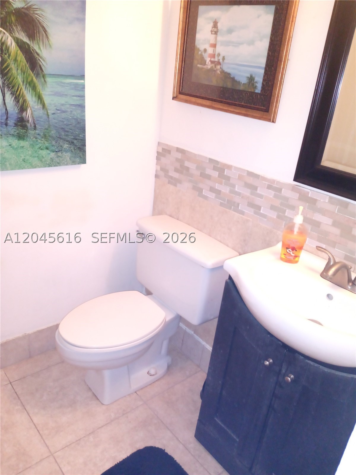 INVERWOOD CONDO - Residential