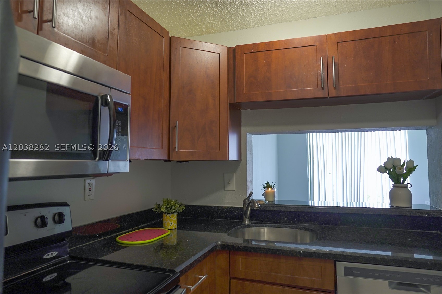 MONTECARLO CONDO - Residential Lease