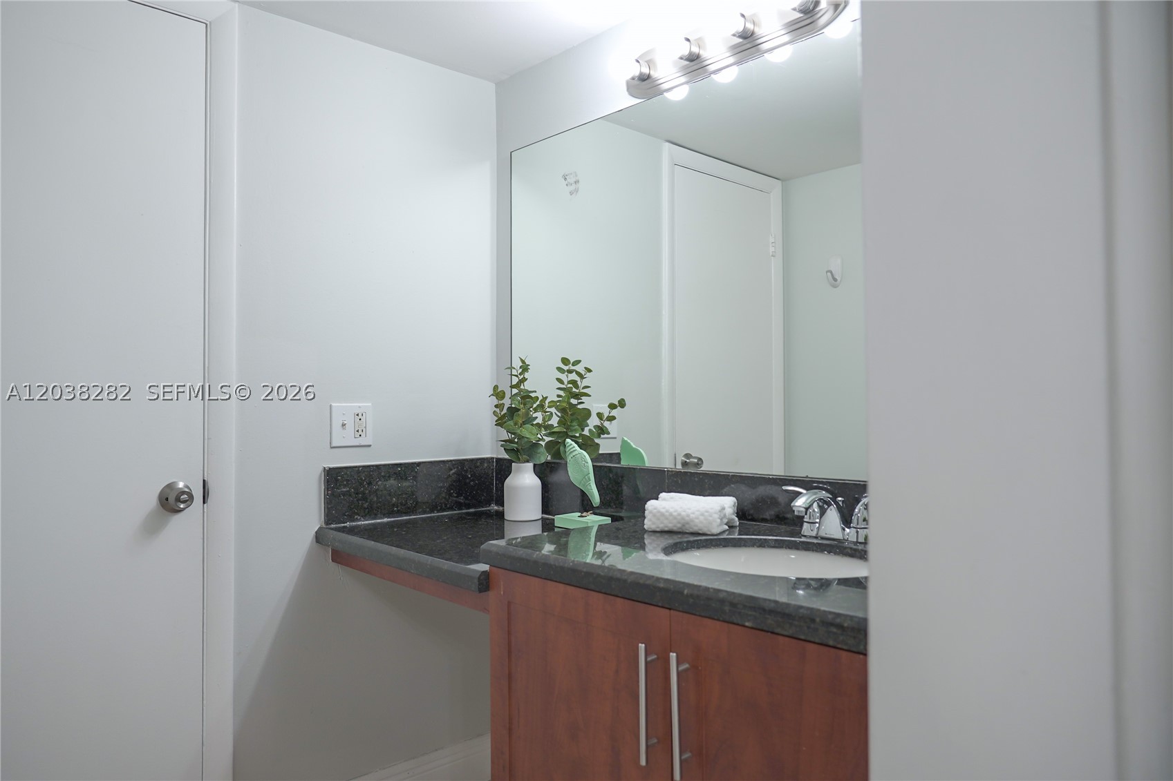 MONTECARLO CONDO - Residential Lease