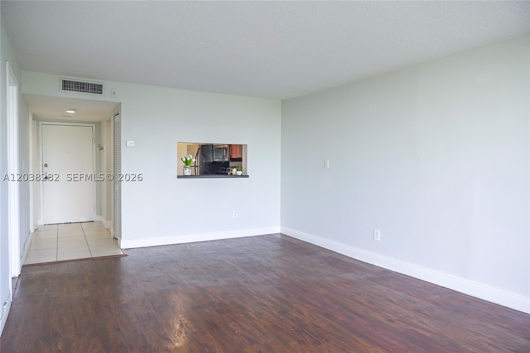 MONTECARLO CONDO - Residential Lease